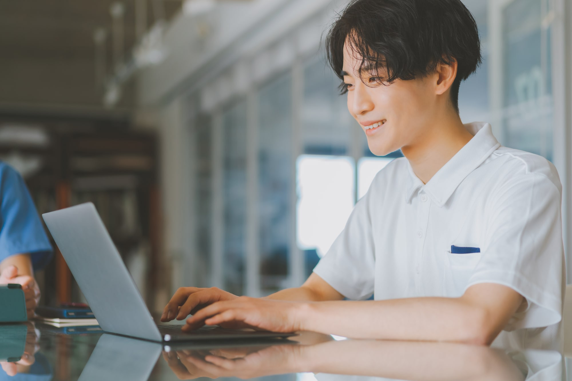 介護職員初任者研修(旧ホームヘルパー2級)とは?学習方法や試験内容を徹底解説