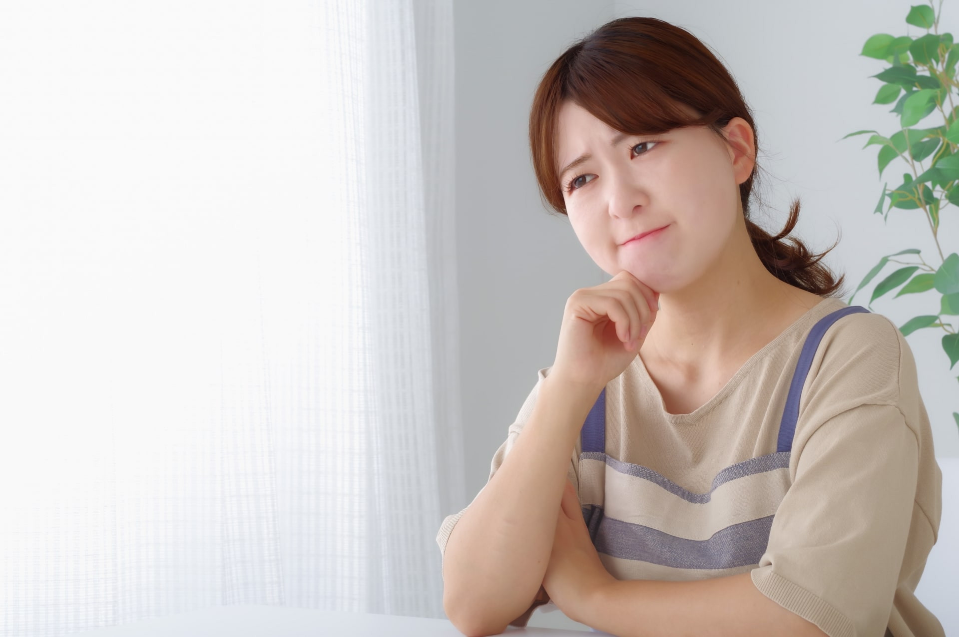 【介護士】書類の職業欄の記載は会社員で大丈夫？