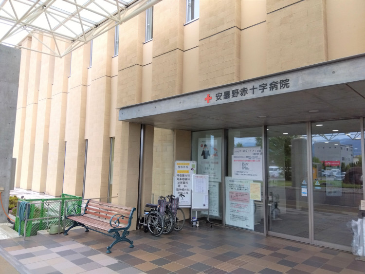 安曇野赤十字_入口